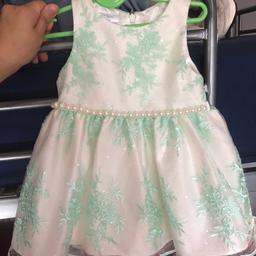 Dress size says 12 months but it would say 6months or depending your baby size . 

Pet and smoke free home 
Plz have a look at my other items and dresses