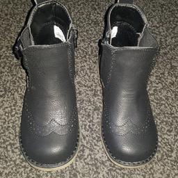brand new size 8 Chelsea boots. kids. collection only
