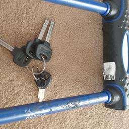 Good working condition heavy Duty lock with 3 keys
collection poundhill Crawley