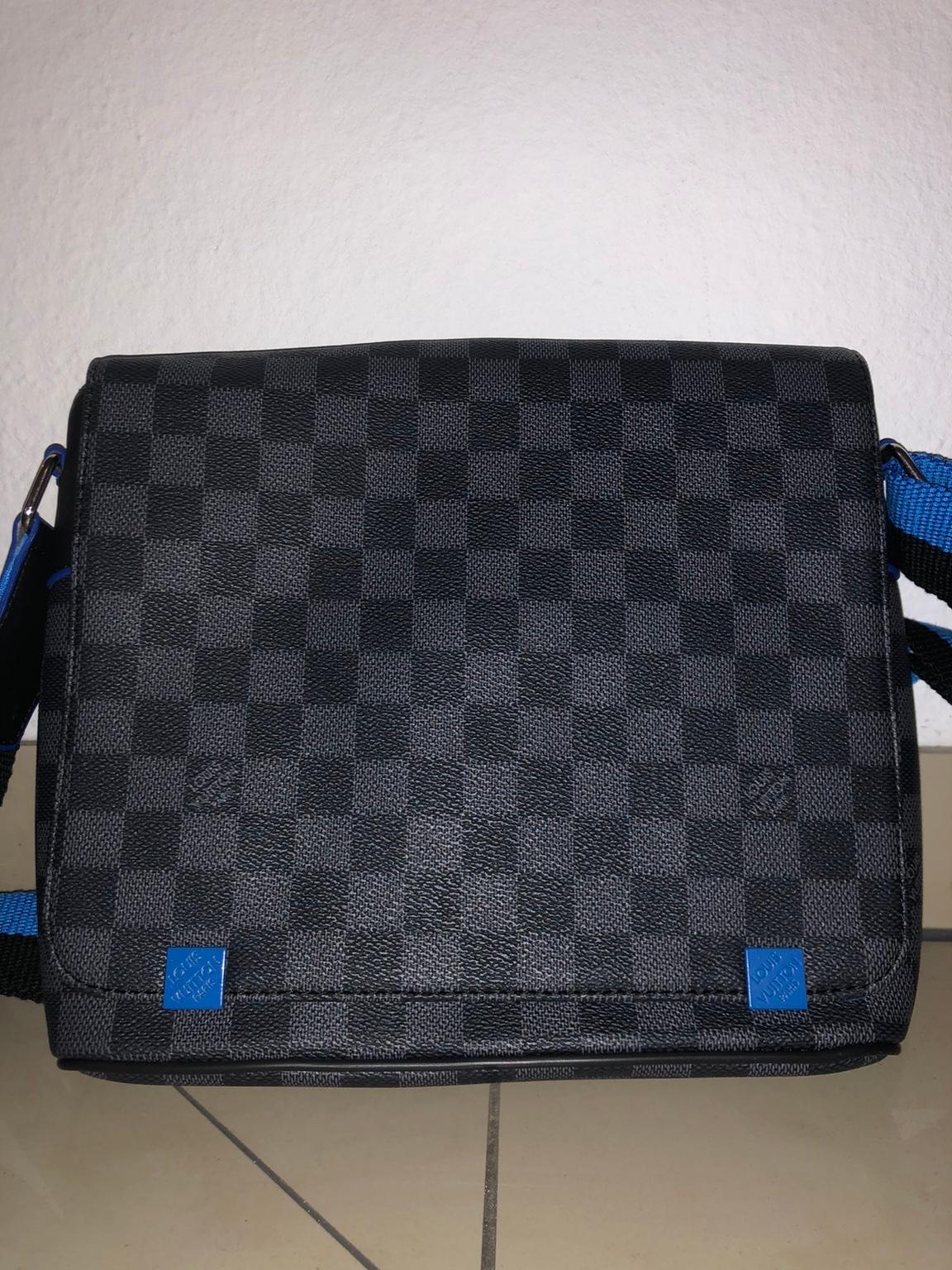 Louis Vuitton Bauchtasche in 63073 Offenbach am Main for €300.00 for sale