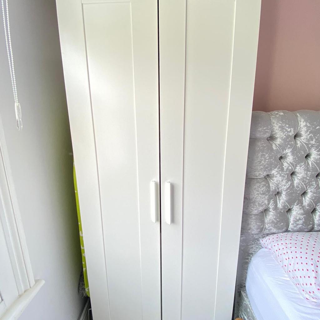 Two Door Wardrobe In N19 Islington Für Gratis Zum Verkauf Shpock De 