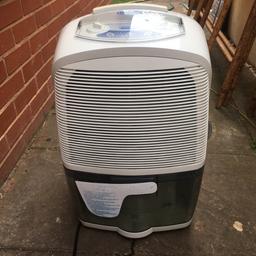 Delonghi dehumidifier and air cleaning system,up to 16 L per day,Ideal for up to a four bedroom property