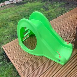 Toddler green slide. Hardly used in excellent condition!
Collection only‼️