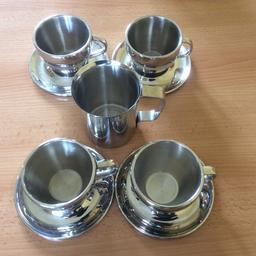 4 Stainless Steel Dualit Cappuccino Thermal Cups with Saucers plus milk jug.

All in vg used condition with some minor marks.

Cash on collection preferred.