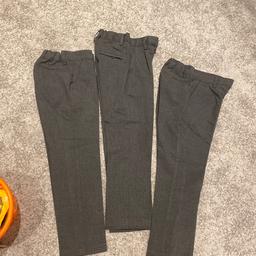 Marks and spencer School trousers
4-5 years
Height 110cm