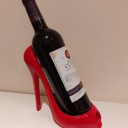 One red high heel shield wine rack, wine bottle holder for home decor