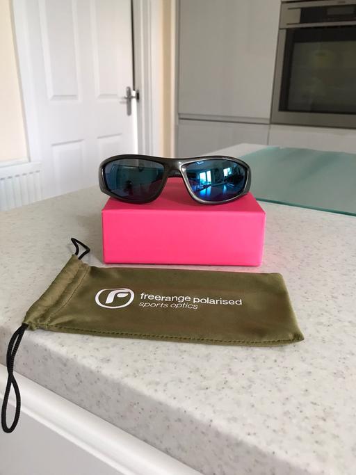 Buy & Sell Warwickshire Nuneaton and Bedworth - Photos for Men’s polarised sunglasses