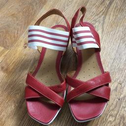 These are the Clarks unstructured sandals which have only been tried on but never worn..
Red & White wedges.
Collection only from Dawley