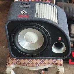 fli trap 12 inch sub

1200 watt

with built in amplifier

polished port

very neat compact unit sounds great

in excellent condition

only used for a short period of time

cost £300 new

any questions

07908 919411