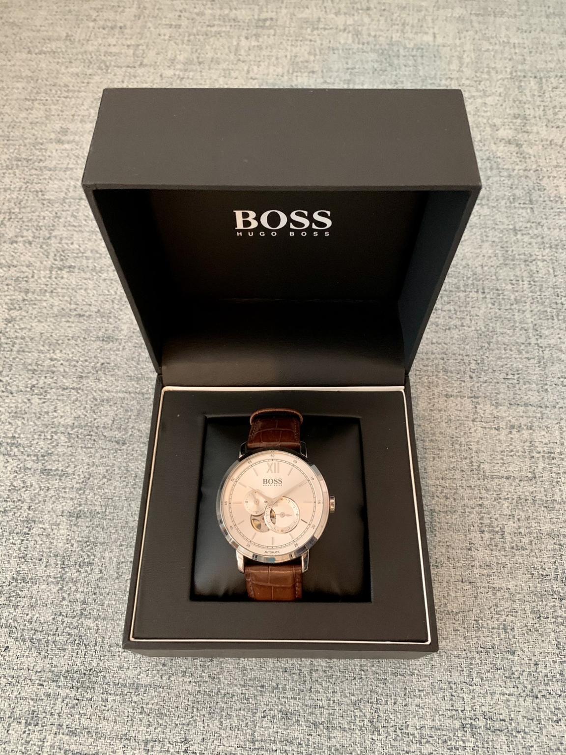 Hugo boss signature timepiece on sale collection