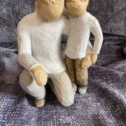 Willow Tree Figure 
Father and son
Excellent condition 
No box hence price

Can be collected or sent for postage fees