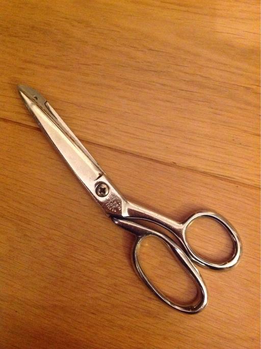 Buy & Sell East London Seven Kings - East London - Photos for Large scissors