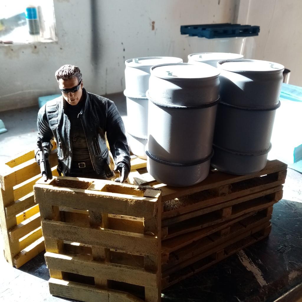 Model pallets hand made can be used for any dioramas ideal for 6,7,8 ins figures can't buy in shops or anywhere
(figure and oil drums and tyres not not included) any size can be made
Collection preferred but will post.