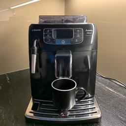 Verkaufe 2 Jahre alte Kaffeemaschine Saeco Intelia Deluxe HD8902. Sehr guter zustand und läuft einwandfrei. Neupreis lag bei 459€.