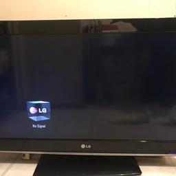 Selling my LG 32” tv which comes with the stand and remote and because the wife now has a smart tv.
Would make a great tv for the kids or your own bedroom.
Model - 32LK330U.
In great condition and is shown working in the pictures.