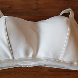 John Lewis Womens Satin Band Drop Cup Maternity Bra In Ivory Size XXL. (22-24)  BNWT.
Lightly padded for a natural shape, this satin trim crop top is a sumptuously soft basic, offering comfort and confidence in control.

 


Giving full coverage for a sleek silhouette, the bra is designed with a drop cup design for easy nursing, a subtle v-neckline, trimmed with satin for a feminine finish.


 


Finished with a hook and eye fastening to the reverse, the piece ensures comfort and ease of nursing
