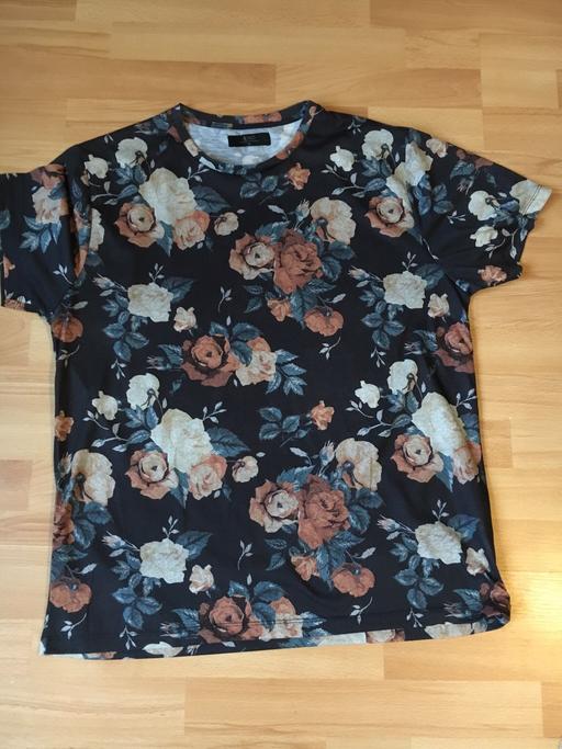 Buy & Sell Hertfordshire Broxbourne - Photos for Men’s Matalan Patterned 100% Cotton T-Shirt