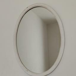 URGENT SALE - MOVING OVERSEAS!
Oval mirror approx 90cm high by 50cm wide with white frame (paint has come off in some small places)