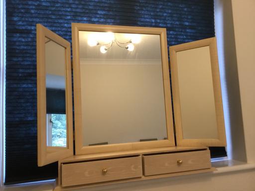 Buy & Sell Bracknell Forest Binfield - Bracknell Forest - Photos for Dressing Table Mirror & Double Draw Unit