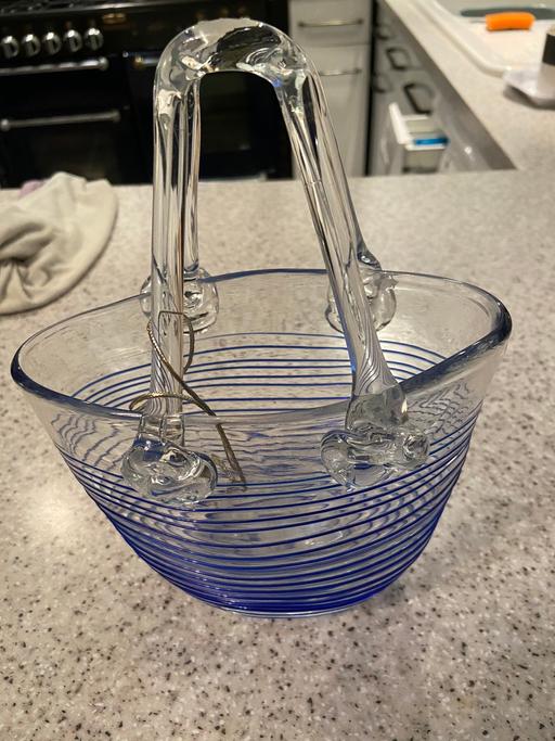 Buy & Sell Hertfordshire Watford - Photos for Glass basket blue glass new£25