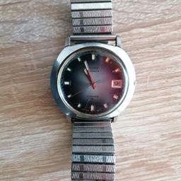 Zu verkaufen ist eine Seiko Uhr ein ältere Model war bei einem Uhrmacher der sagte diese gehört gereinigt weil diese schwer gengiger ist