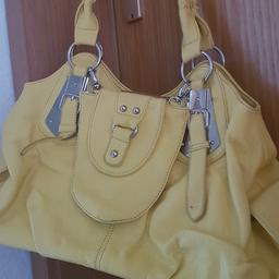 süße Handtasche in Gelb