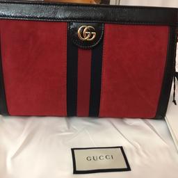 Small bag Gucci ophidia in velluto rosso, NUOVA mai utilizzata completa di cartellini e dustbag. Prezzo in boutique € 1590