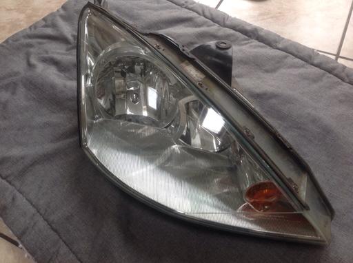 Vehicles Warwickshire Nuneaton and Bedworth - Photos for Ford Focus o/s head light