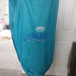 perfect for the cold weather when you cant dry your clothes outside. comes with all equipment.