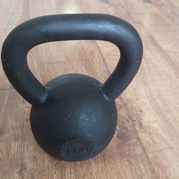 Cast iron 12kg kettlebell used but in good condition. collection only please. 
please see my other post I have more home gym equipment.