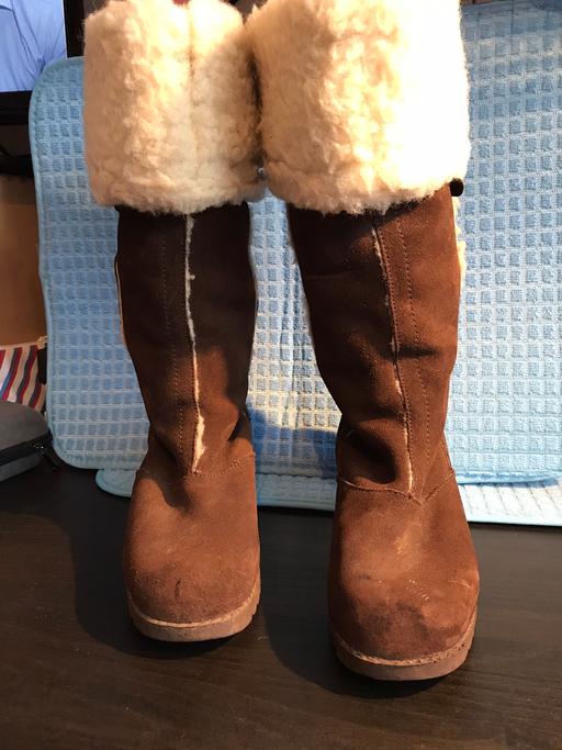 Buy & Sell West Sussex Crawley - Photos for Boots Sheepskin