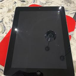Apple iPad 3rd generation,16GB, Wi-Fi, 9.7in - silver, Used ,ios 9.3.5
Screen and back in good condition as seen on the pictures. Corners are a bit dented but doesn’t effect the picture or anything to do with the iPad functioning. Comes with a charger, carry case and magnetic cover.