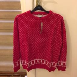 Very good Quality
Thick Woolly 
Size L