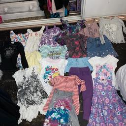 19 items of clothing including leggings, shorts, tops and dresses, all are in very good condition