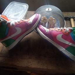 ltd Nike high tops only pair of there kind as custom made Excellent condition size 7
**please no sphock payments*"