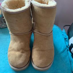 Unsure if original lovely warm boots tho and comfy