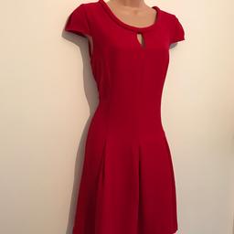 Hey! I hope you are well.. here we have..

Item:Next petites red dress

Size:12

Length:34”

Condition:new with out tags

Loft/house clear out.. clothes/vintage/kids.lots to list, so please follow me!

Please be mindful that different monitors can make colours differ slightly.

Any questions..please ask prior to purchasing..

Pick up welcome!


Best wishes xx