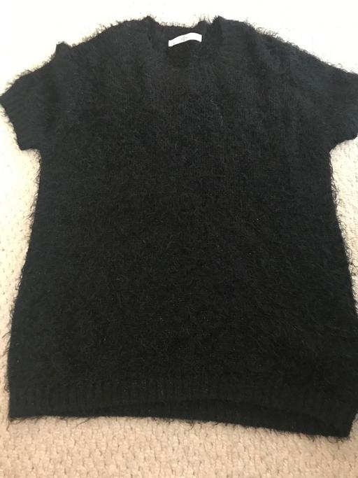 Buy & Sell Tyne and Wear Newcastle upon Tyne - Photos for Girls 13-14 year M&S fluffy Jumper