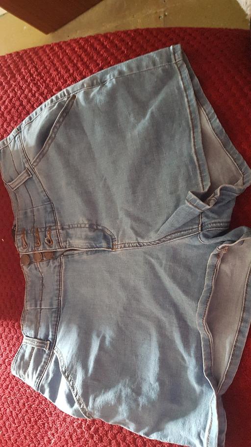 Buy & Sell Bedfordshire Luton - Photos for Jean shorts