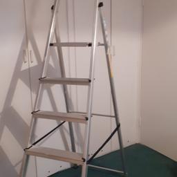 uesd good condition  swingback platform ladder  make is lyte  collection only from erdington b23