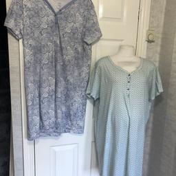 14-16 in good condition 


Please check out my other maternity items, I add new items daily, so why not follow me to make sure you don't miss a bargain! 💗
I will accept reasonable offers and will also combine shipping, but please contact me before purchasing to calculate the price.
Many thanks for looking 💗