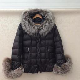 Like new coat size 8/12 beautiful coat fur can come off arms and hood x