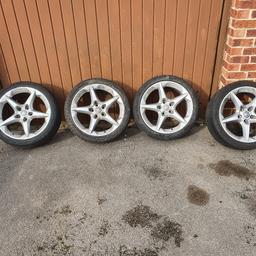 Vauxhall wheels 18 inch size 5x110 
225/40 r18
Removed from zafira b but can fit on many others