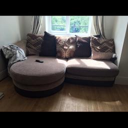 4 seater sofa, zip has broken on one cushion should be easily fixable, cushions cover it if not. Slight fading on the arms.
COLLECTION ONLY.