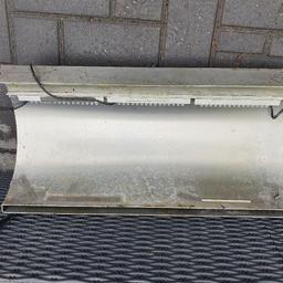 stainless Steel curved water blade 500mm wide complete blue leds and 10,000 litre pump and pipe....6 months old...selling due to pond closure