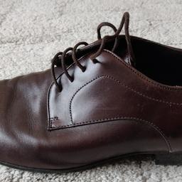 Hugo Boss brown formal men's shoes. Size 10. In good condition. Hardly worn.