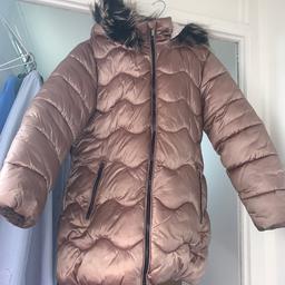 It’s amazing condition as only worn once! Lovley warm lining Paid £45 for it so would like £35 please advertised elsewhere collection mottingham