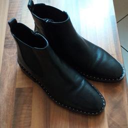 Verkaufe Leder Stiefeletten  schwarz Gr37 Zu klein gekauft  Wie neu Von Hallhuber für 25 € günstig abzugeben
