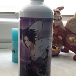 Verkaufe hier eine Trinkflasche mit Sasuke Uchiha als Motiv darauf
Die Flasche hat einen drehverschluss und wurde von mir nie benutzt

Versand ist gegen Aufpreis möglich