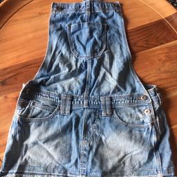 Jeans Minirock mit Trägern, Größe S